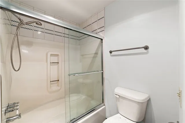 $850,000 | 11831 Courtleigh Drive, Unit 203, Los Angeles, CA 90066