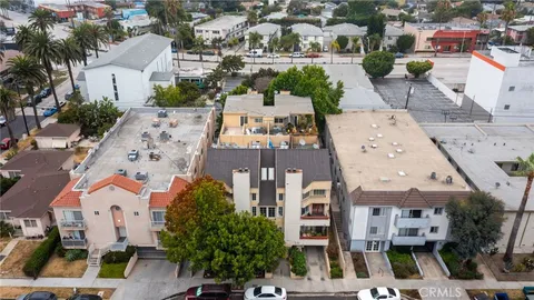 $815,000 | 11831 Courtleigh Drive, Unit 203, Los Angeles, CA 90066