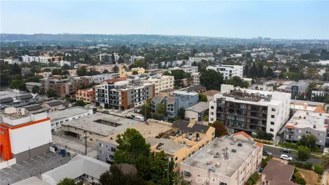 $815,000 | 11831 Courtleigh Drive, Unit 203, Los Angeles, CA 90066