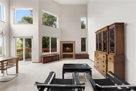 $815,000 | 11831 Courtleigh Drive, Unit 203, Los Angeles, CA 90066