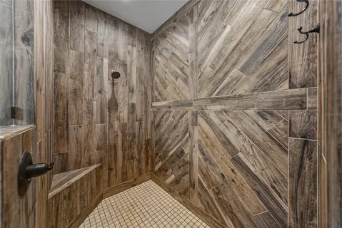 a view of a tree in the middle of a yard