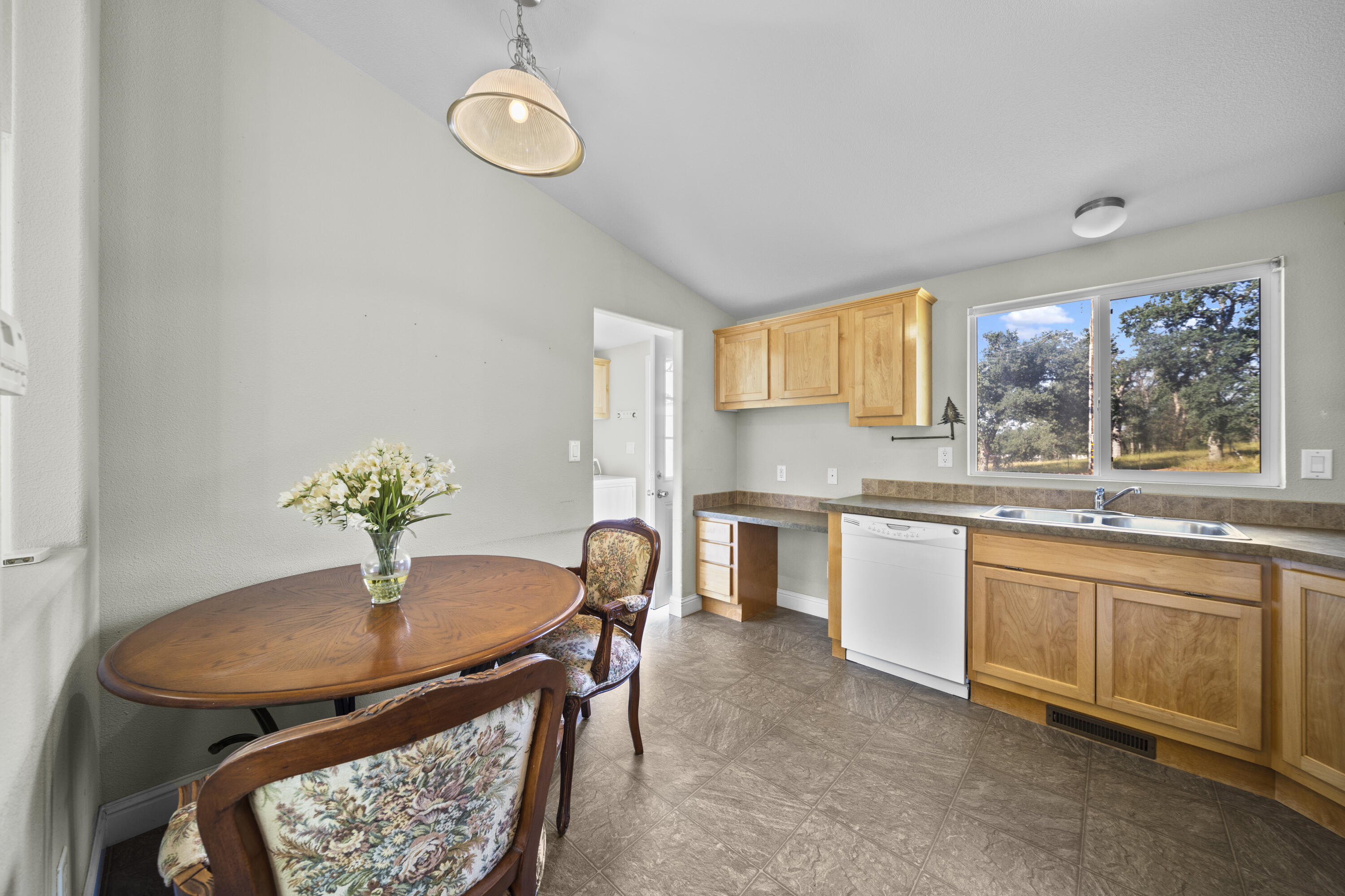 19514 Gas Point Road Cottonwood, CA 96022 - Photo 7 of 31 712A1942