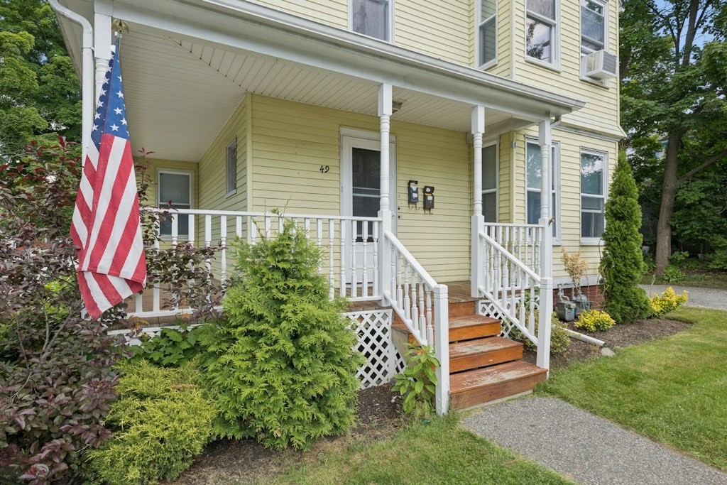 49 Felton Street Hudson, MA 01749 - Photo 2 of 41