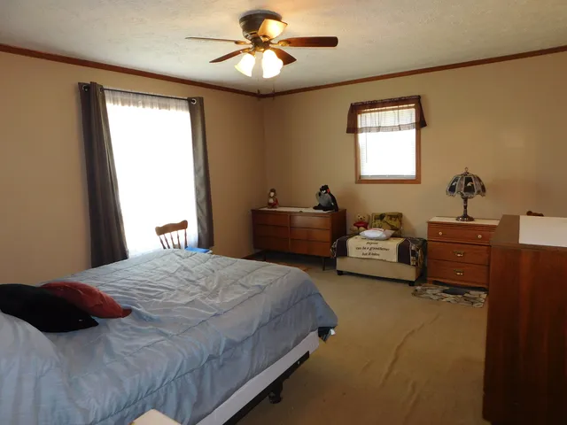 $114,900 | 13 Hickory Lane, Sandwich, IL 60548