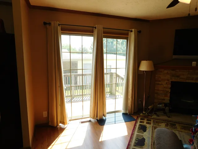 $114,900 | 13 Hickory Lane, Sandwich, IL 60548