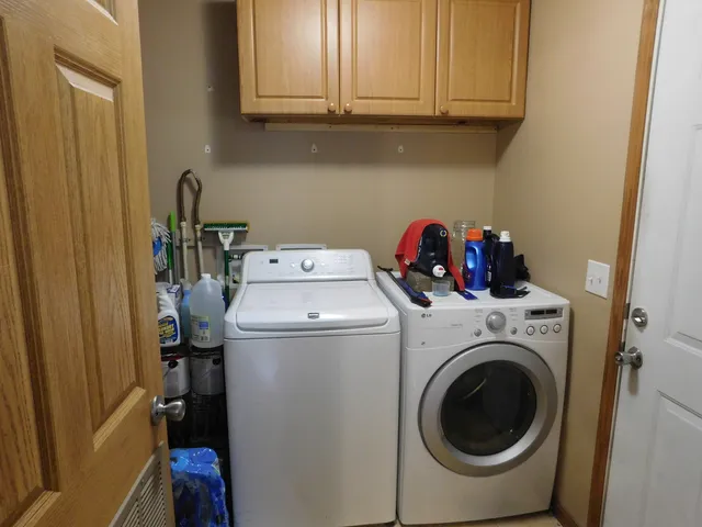 $114,900 | 13 Hickory Lane, Sandwich, IL 60548