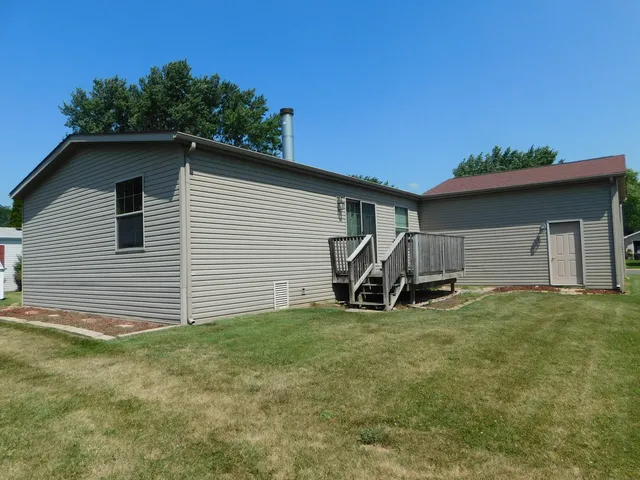 $114,900 | 13 Hickory Lane, Sandwich, IL 60548
