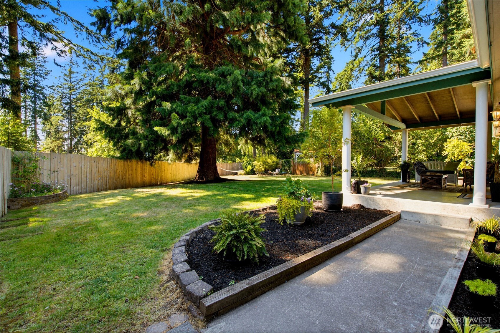 5807 Cameron Road Freeland, WA 98249 - Photo 6 of 40