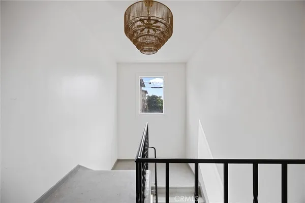 $3,000,000 | 616 Sunset Avenue, Venice, CA 90291