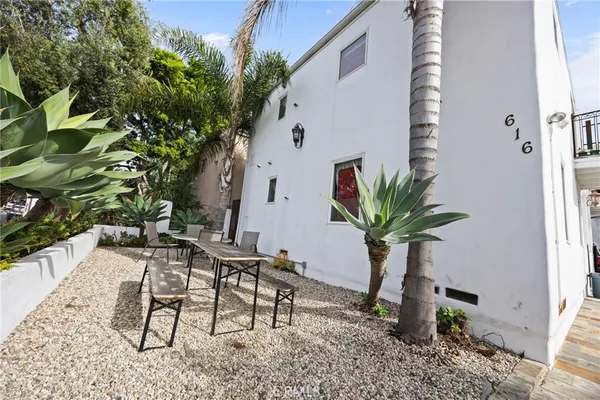 $3,000,000 | 616 Sunset Avenue, Venice, CA 90291