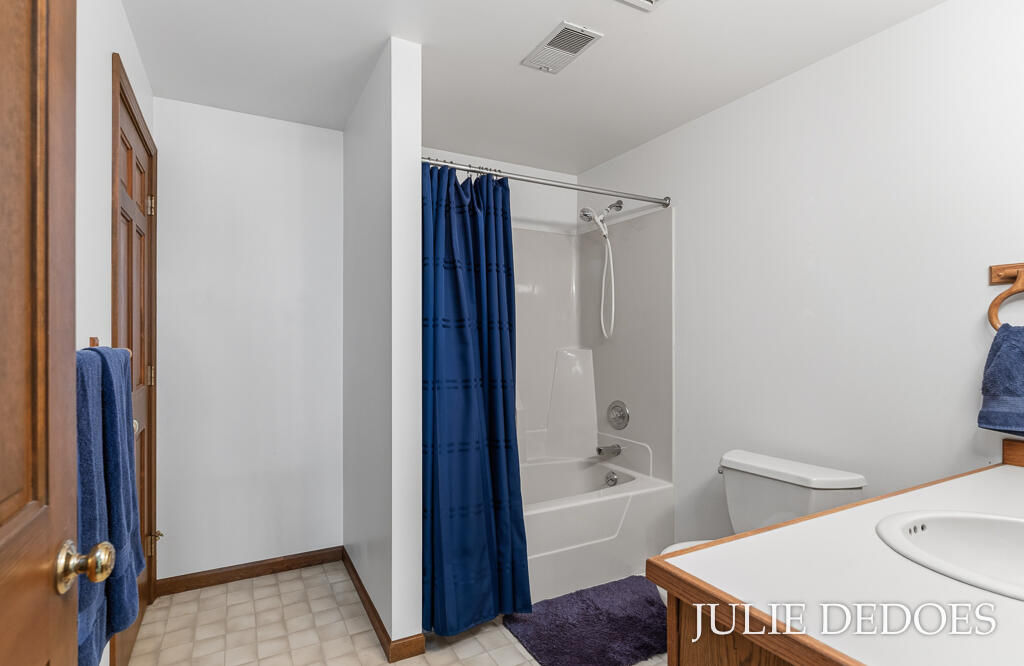 8 Summit Park Drive, Unit 8 Spring Lake, MI 49456 - Photo 23 of 46 8SummitParkDr-32LoRes