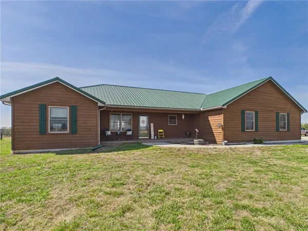 $565,000 | 2082 Osage Road, Fort Scott, KS 66701
