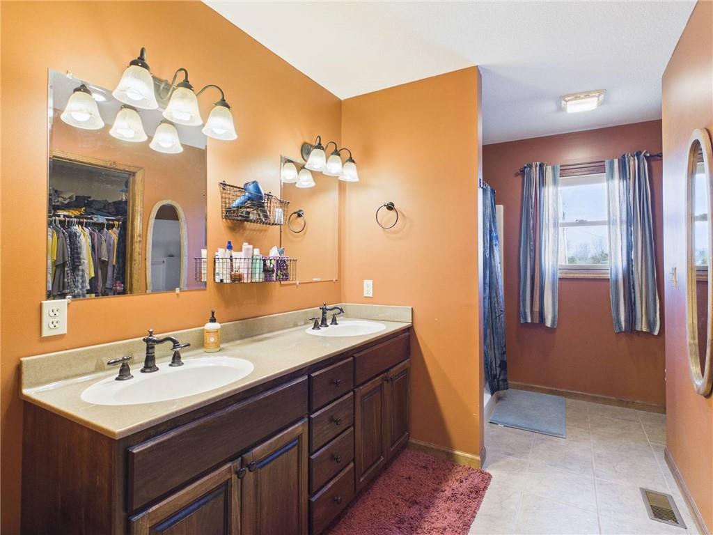 2082 Osage Road Fort Scott, KS 66701 - Photo 17 of 52