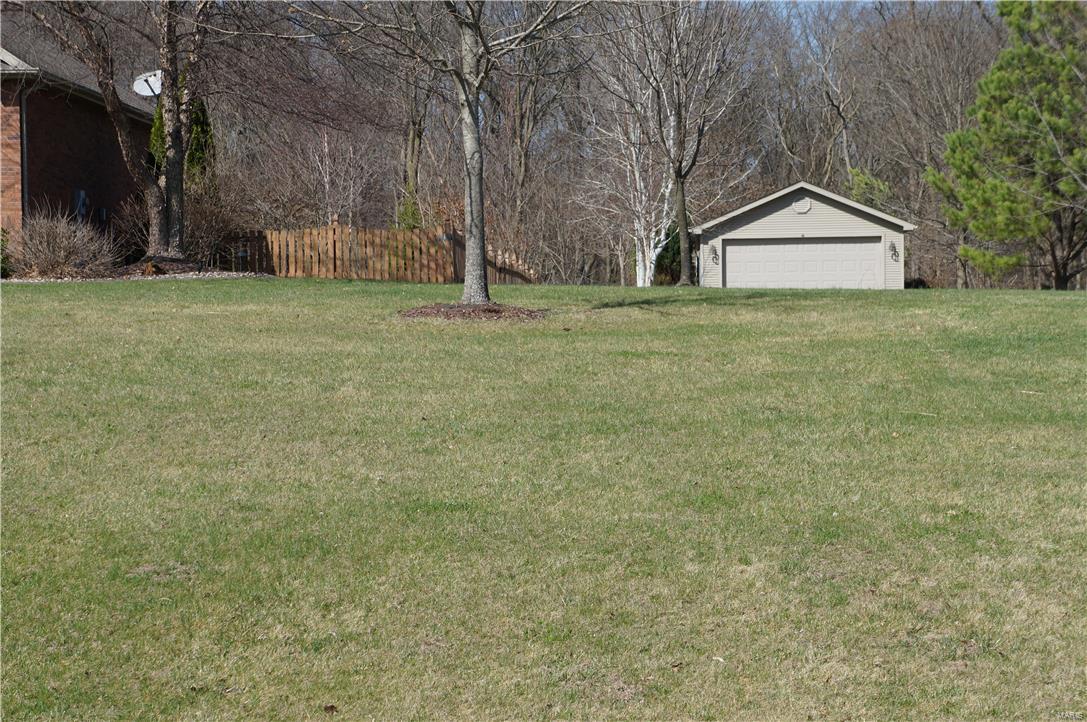 8433 Timber Ridge Drive Edwardsville, IL 62025 - Photo 4 of 97