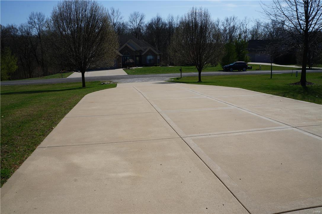 8433 Timber Ridge Drive Edwardsville, IL 62025 - Photo 9 of 97