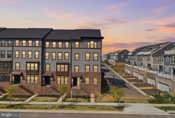 $624,999 | 1612 Kirkman Street, Dumfries, VA 22026