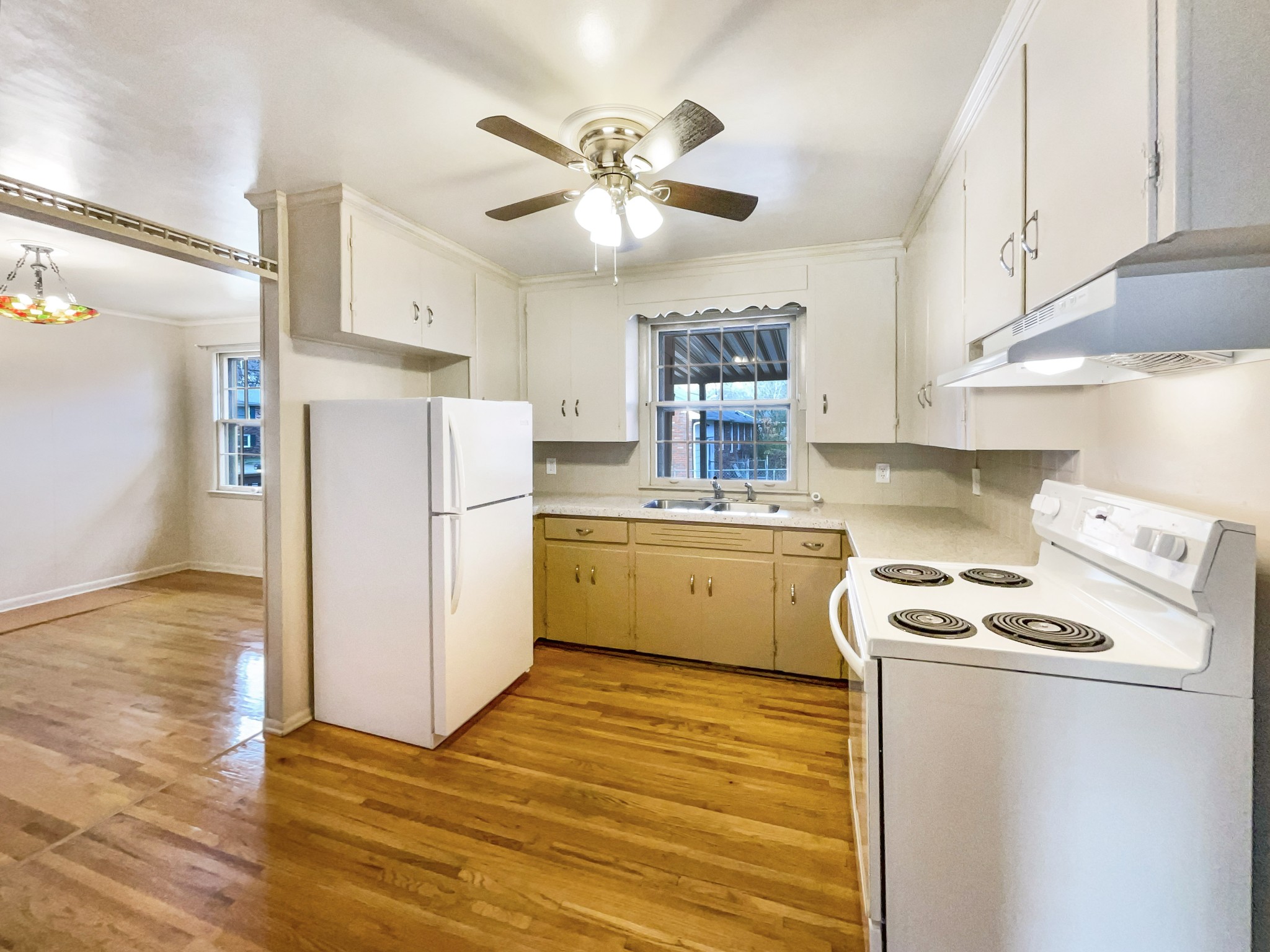 90 Tusculum Road Antioch, TN 37013 - Photo 2 of 23