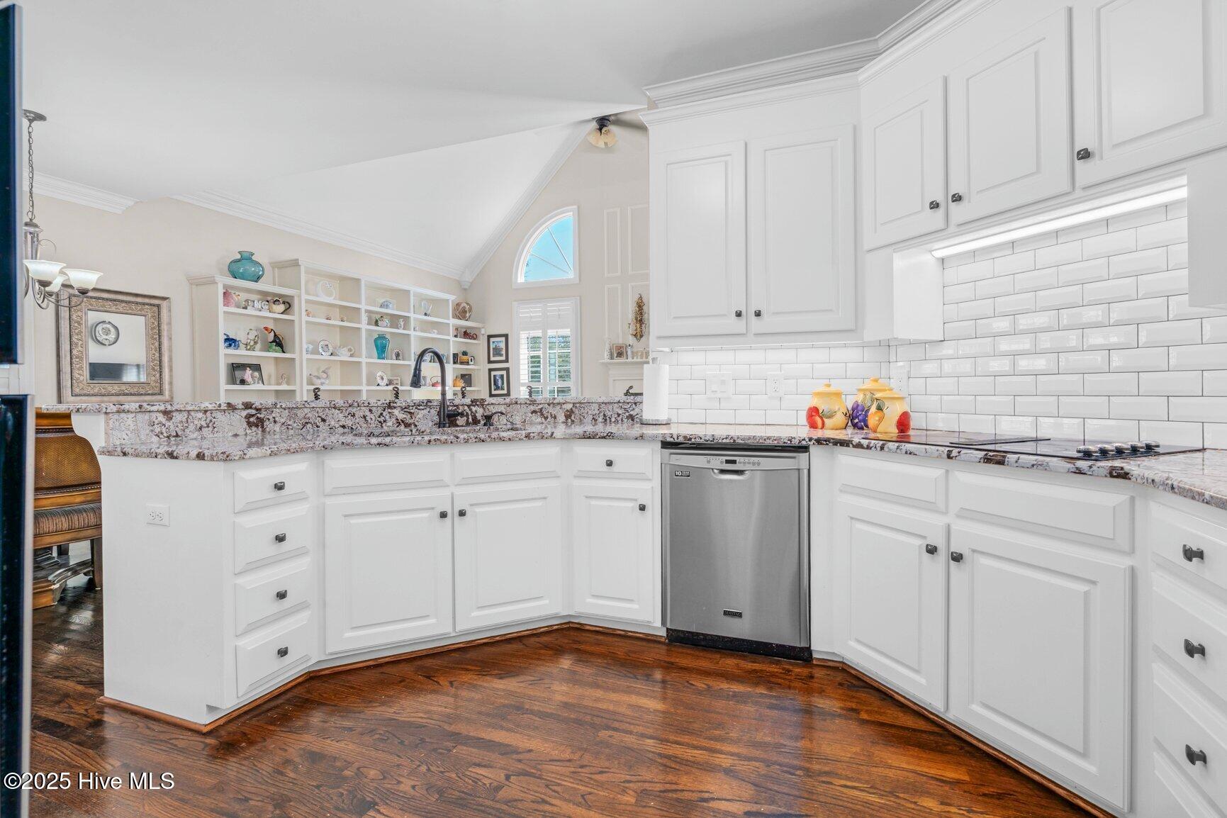 3209 Abbey Road Rocky Mount, NC 27804 - Photo 18 of 34 Granite kitchen, room to gather