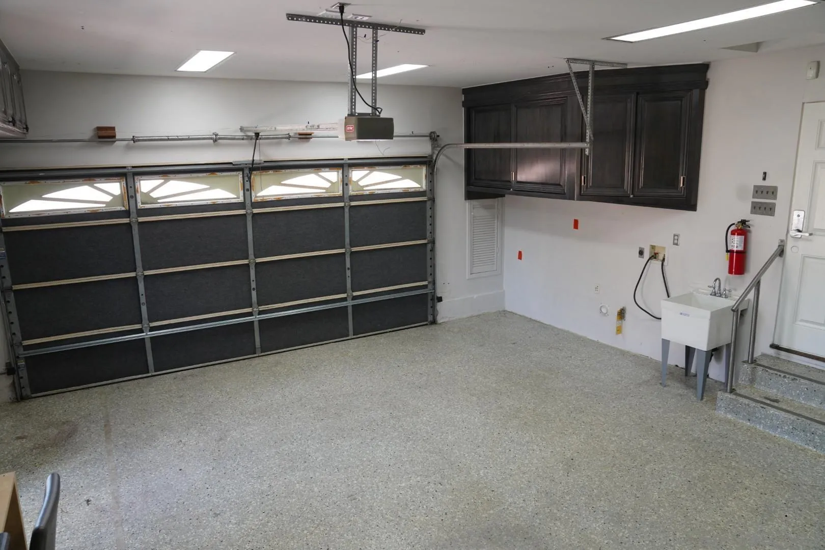 68 Bonita Road Chula Vista, CA 91910 - Photo 25 of 57 a view of an empty room with cabinet and mirrors