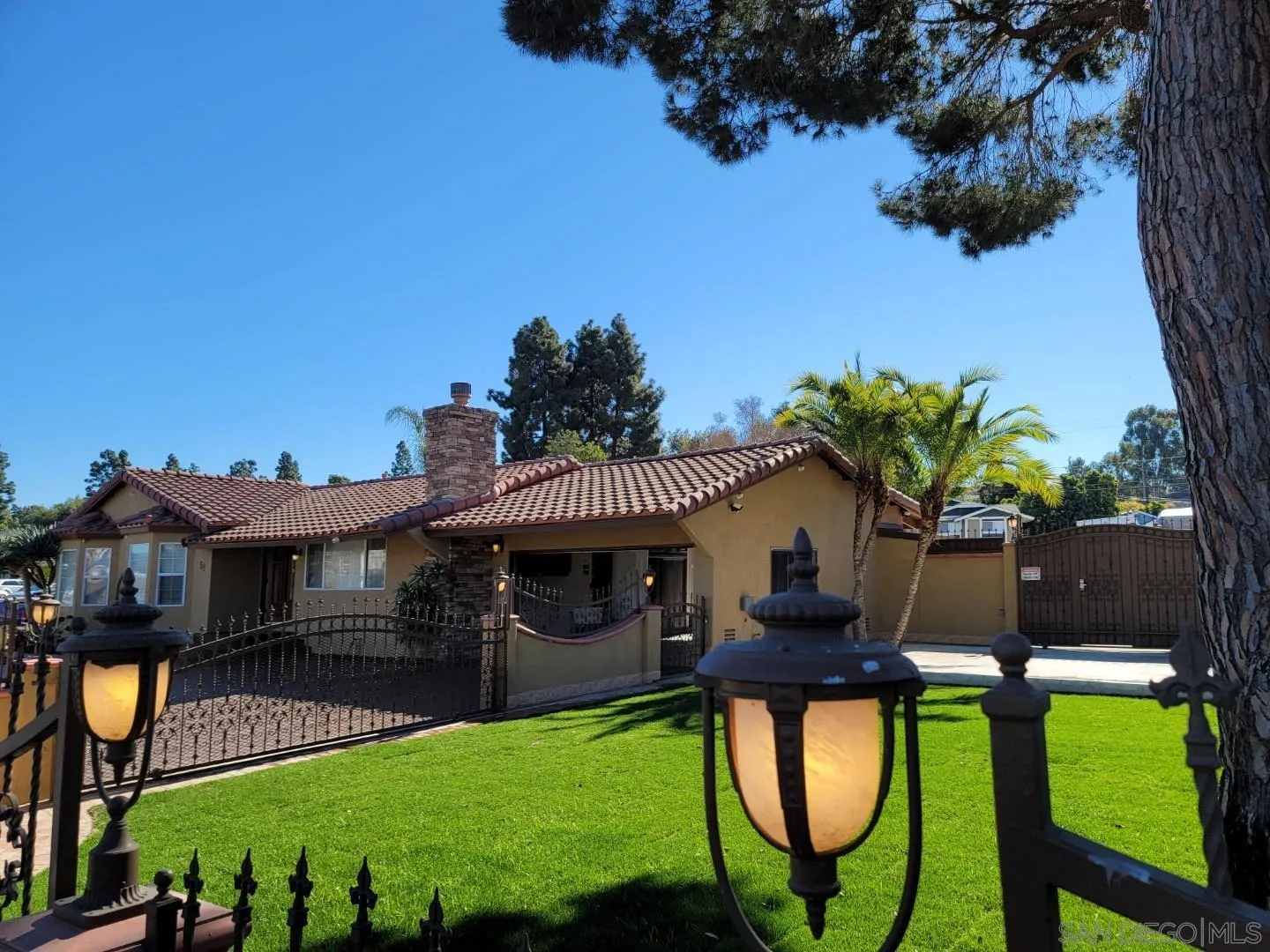 68 Bonita Road Chula Vista, CA 91910 - Photo 50 of 57 a front view of a house with garden
