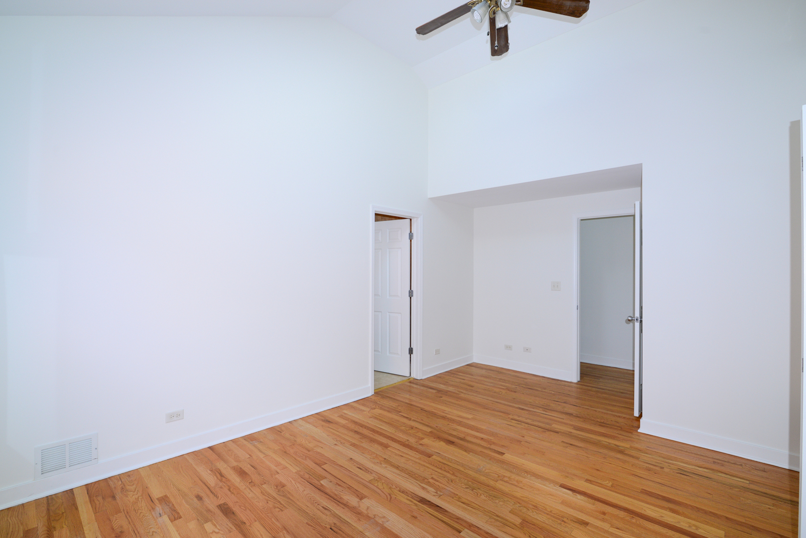 2334 West Harrison Street, Unit 4 Chicago, IL 60612 - Photo 17 of 19