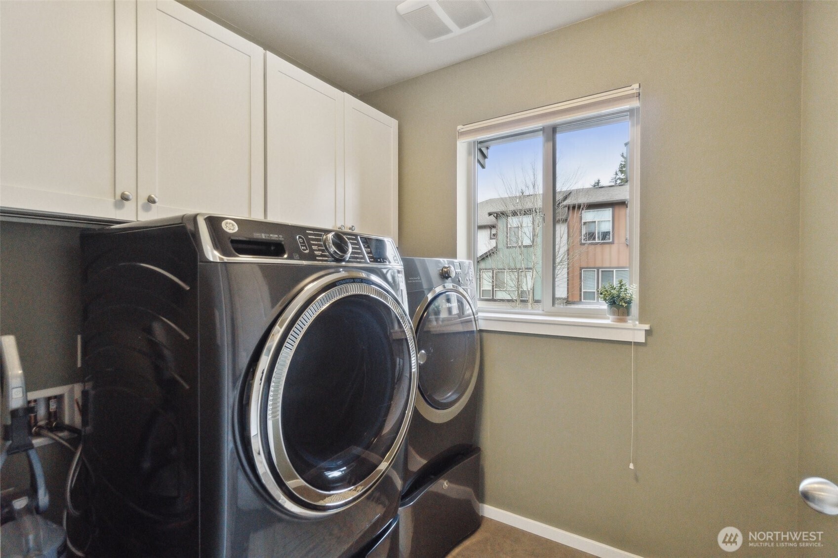 16502 Southeast 2nd Avenue Bothell, WA 98012 - Photo 28 of 38 Gallery Image 28