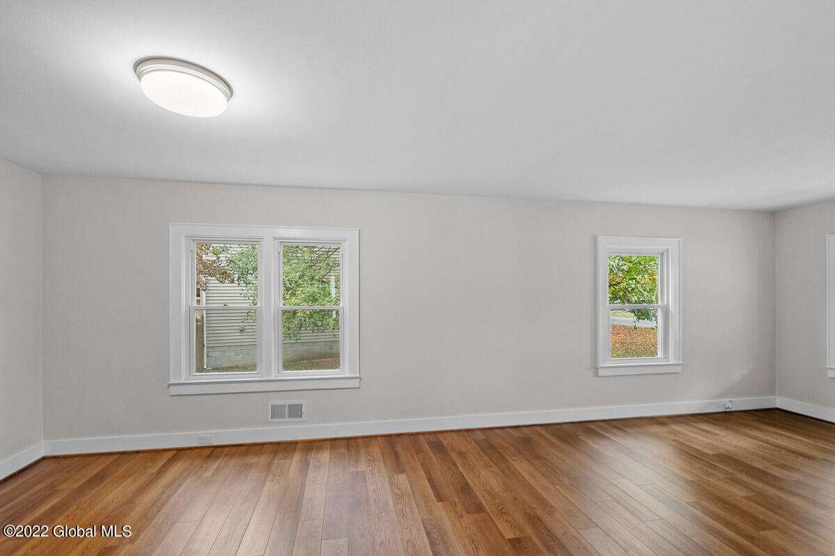 1006 Fort Hunter Road Schenectady, NY 12303 - Photo 14 of 42 1006 Fort Hunter Road Schenectady NY 023