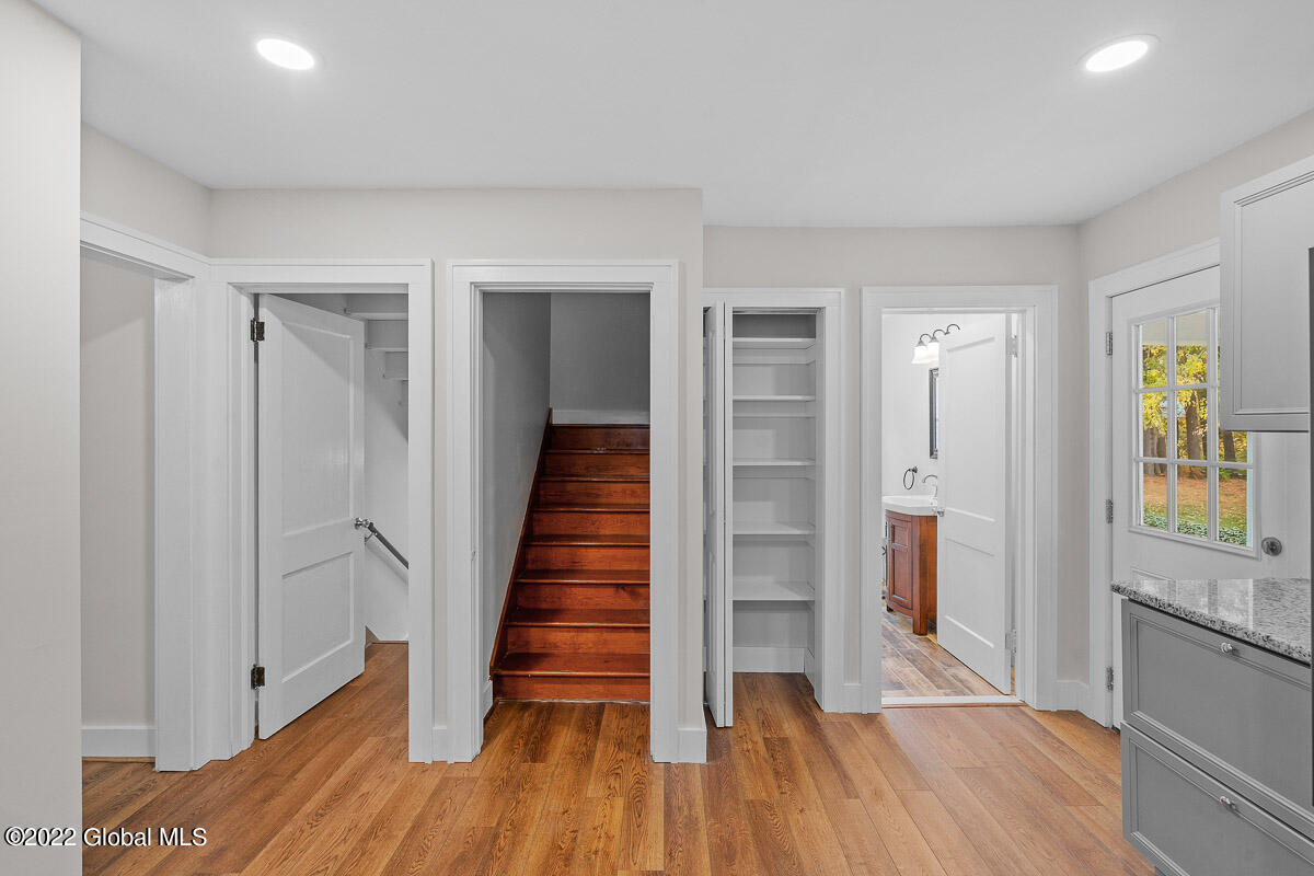 1006 Fort Hunter Road Schenectady, NY 12303 - Photo 19 of 42 1006 Fort Hunter Road Schenectady NY 035