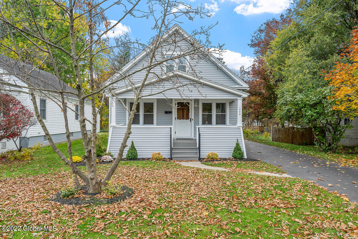 1006 Fort Hunter Road Schenectady, NY 12303 - Photo 2 of 42 1006 Fort Hunter Road Schenectady NY 001