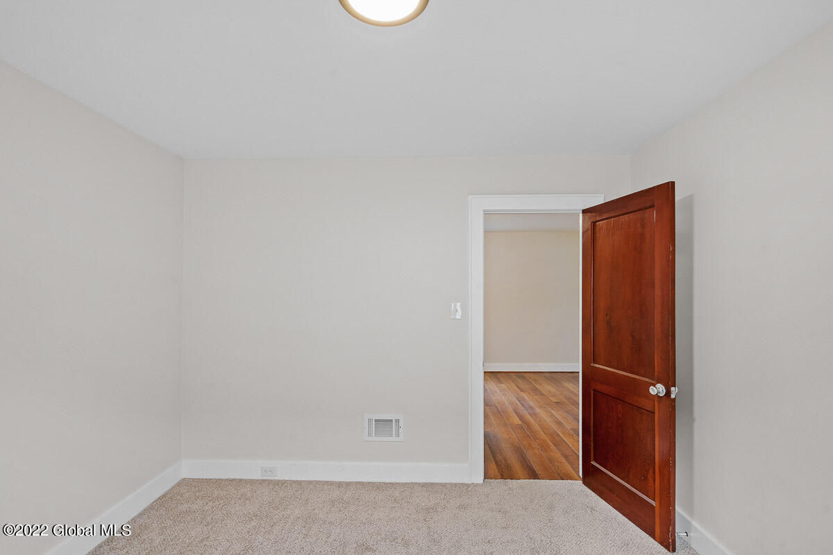 1006 Fort Hunter Road Schenectady, NY 12303 - Photo 25 of 42 1006 Fort Hunter Road Schenectady NY 026