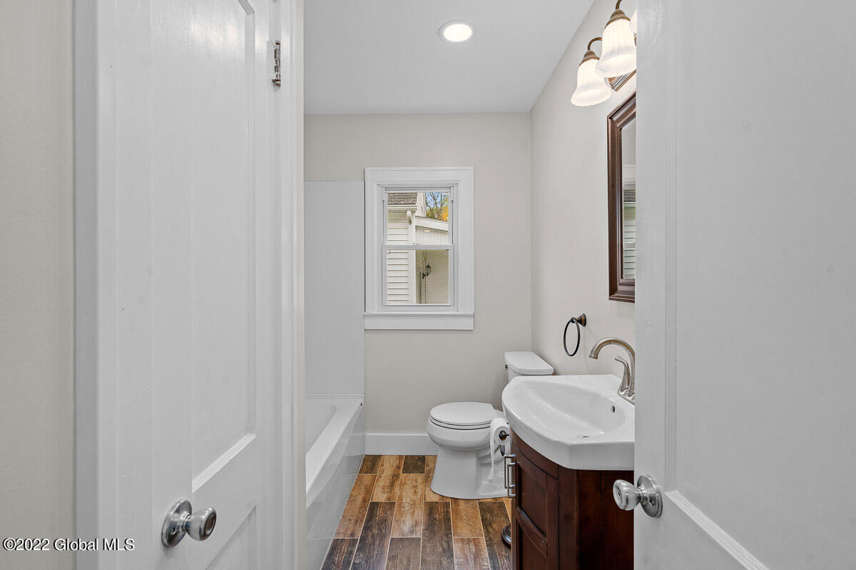 1006 Fort Hunter Road Schenectady, NY 12303 - Photo 26 of 42 1006 Fort Hunter Road Schenectady NY 028