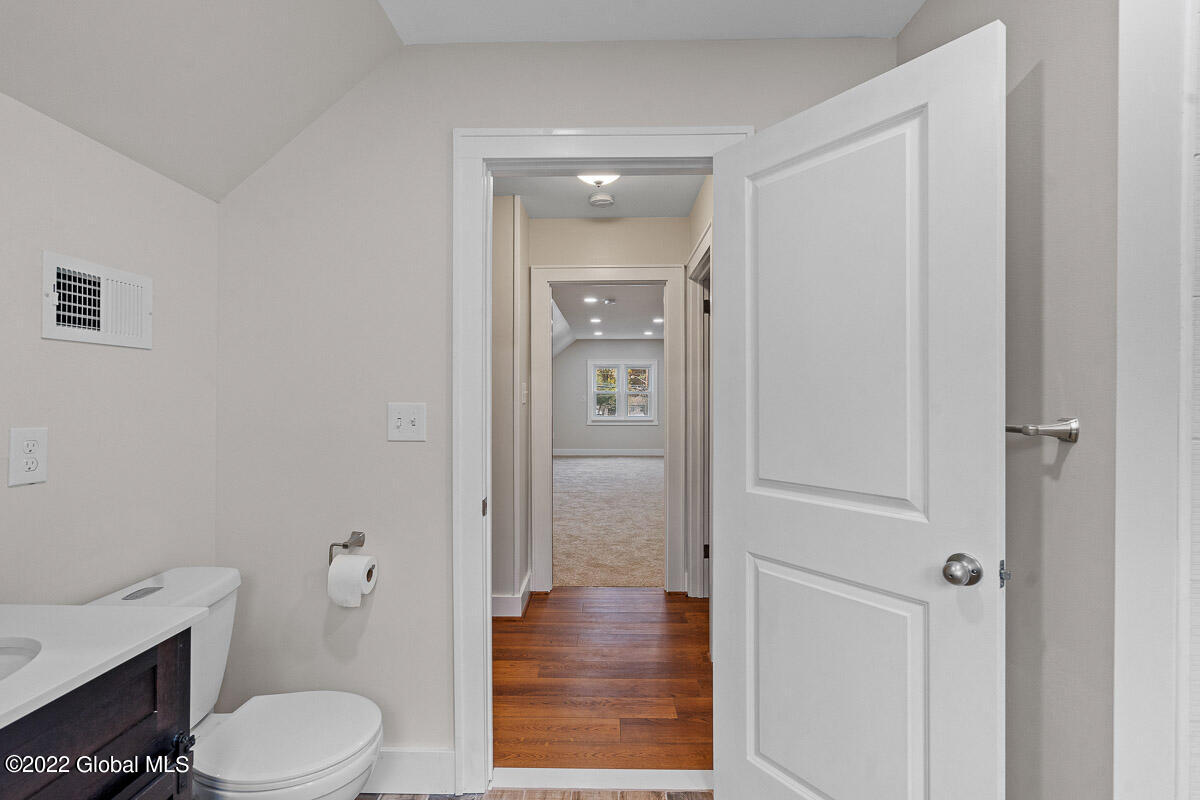 1006 Fort Hunter Road Schenectady, NY 12303 - Photo 32 of 42 1006 Fort Hunter Road Schenectady NY 040