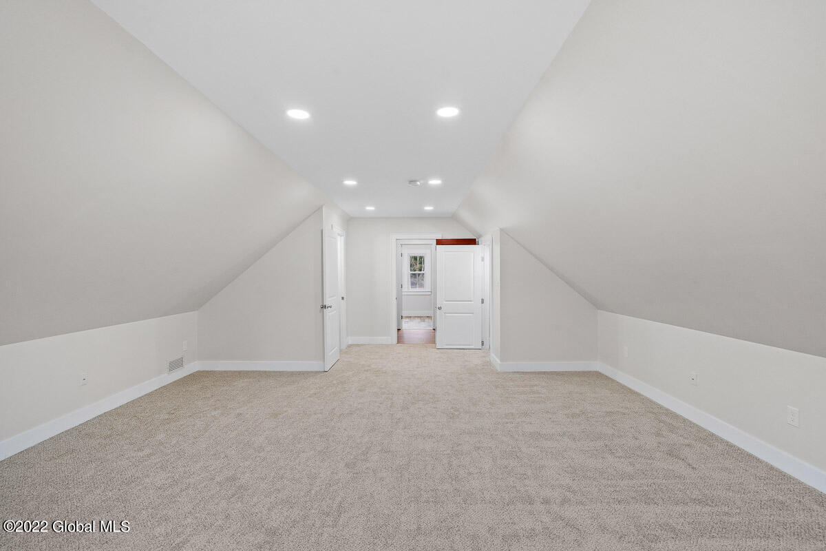 1006 Fort Hunter Road Schenectady, NY 12303 - Photo 37 of 42 1006 Fort Hunter Road Schenectady NY 045