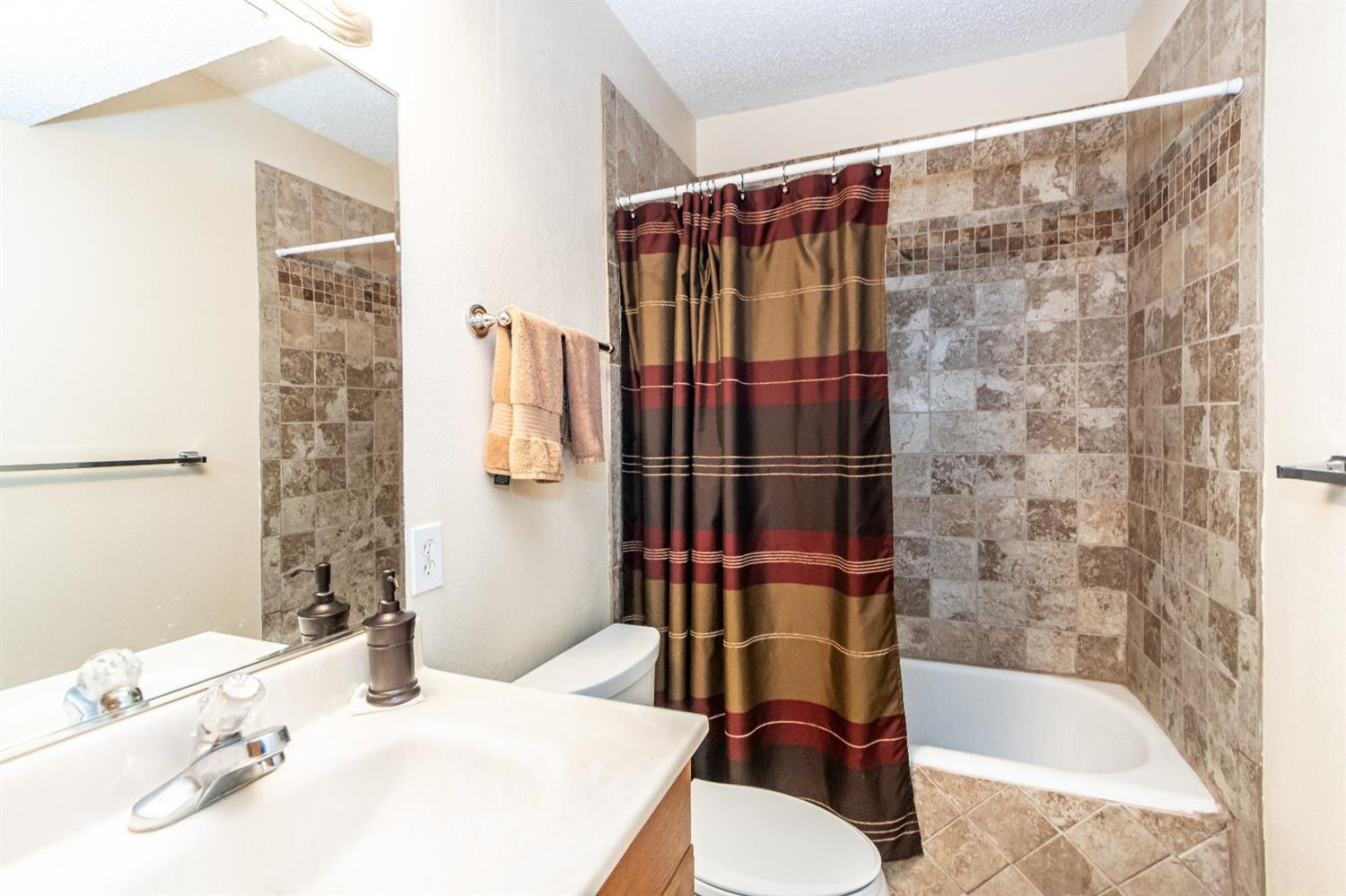 2012 25th Street Lubbock, TX 79411 - Photo 16 of 27 Photo 16