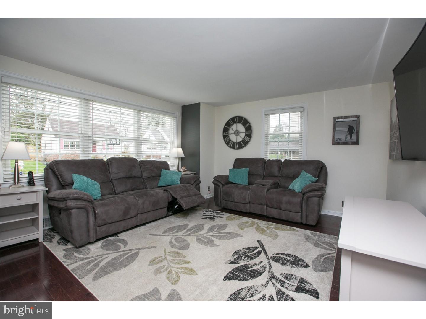 216 Gilpin Road Willow Grove, PA 19090 - Photo 6 of 25 Gallery Image 6