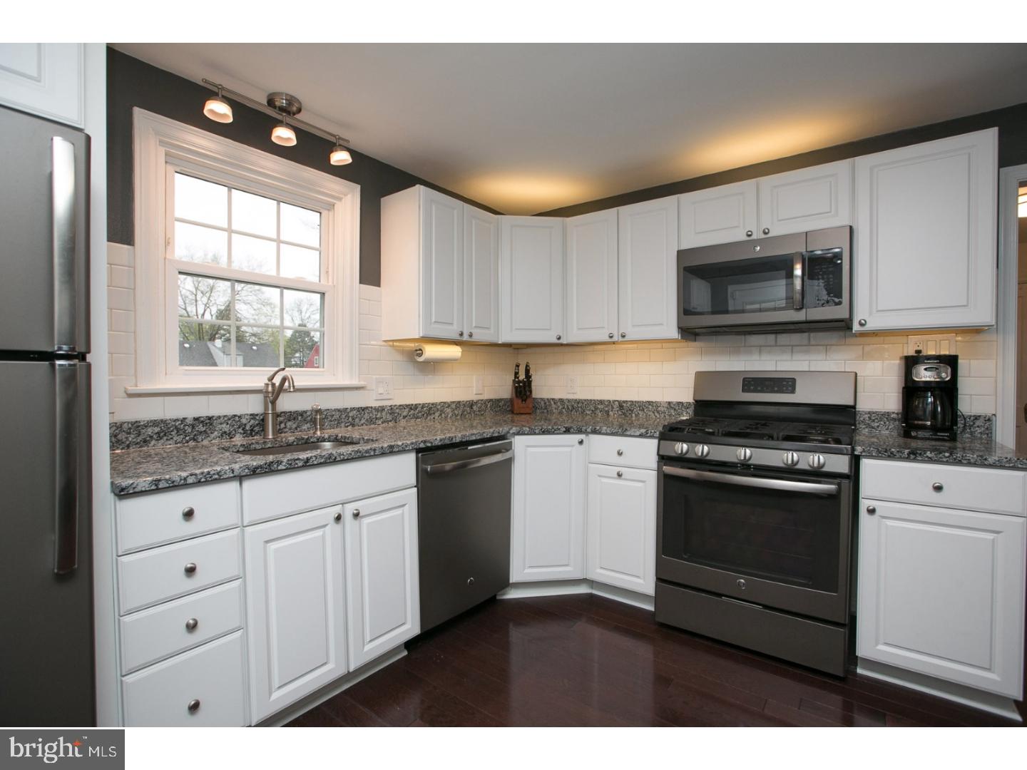 216 Gilpin Road Willow Grove, PA 19090 - Photo 8 of 25 Gallery Image 8