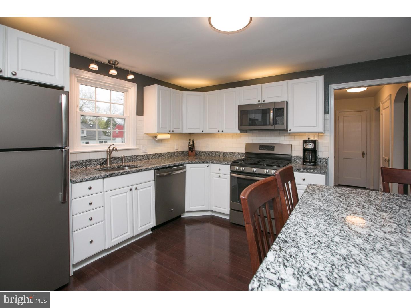 216 Gilpin Road Willow Grove, PA 19090 - Photo 9 of 25 Gallery Image 9