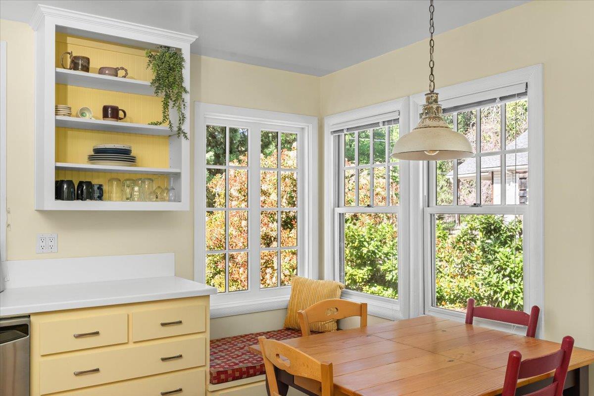 10041 Greenwood Road Grass Valley, CA 95945 - Photo 22 of 65 a living room with furniture and a window