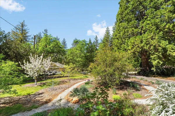 $549,950 | 10041 Greenwood Road, Grass Valley, CA 95945