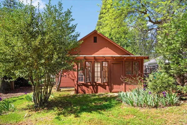 $549,950 | 10041 Greenwood Road, Grass Valley, CA 95945