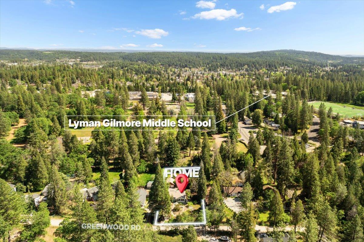 10041 Greenwood Road Grass Valley, CA 95945 - Photo 65 of 65 a view of city and mountain