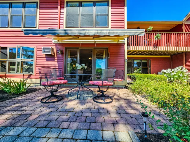 $398,000 | 43 Estates Drive, Unit 1, Manchester, ME 04351