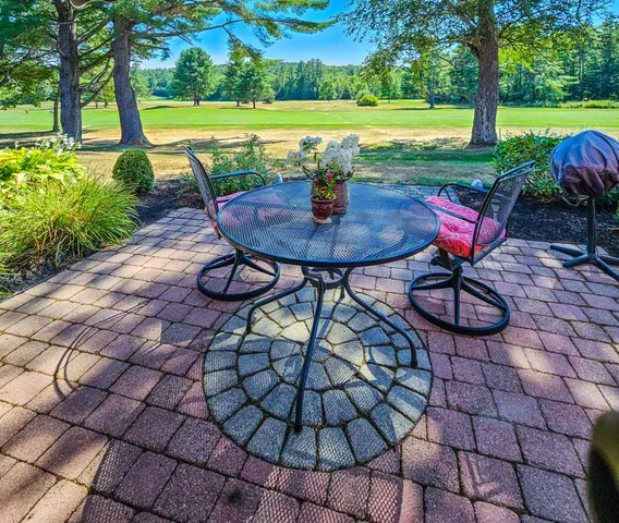 $398,000 | 43 Estates Drive, Unit 1, Manchester, ME 04351