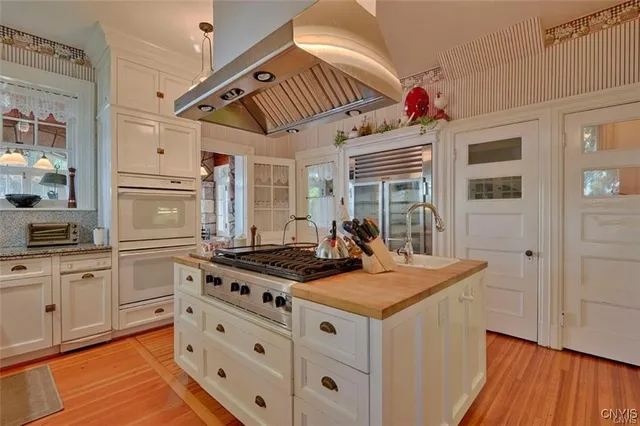 $2,595,000 | 45232 Longue Vue, Wellesley Island, NY 13640