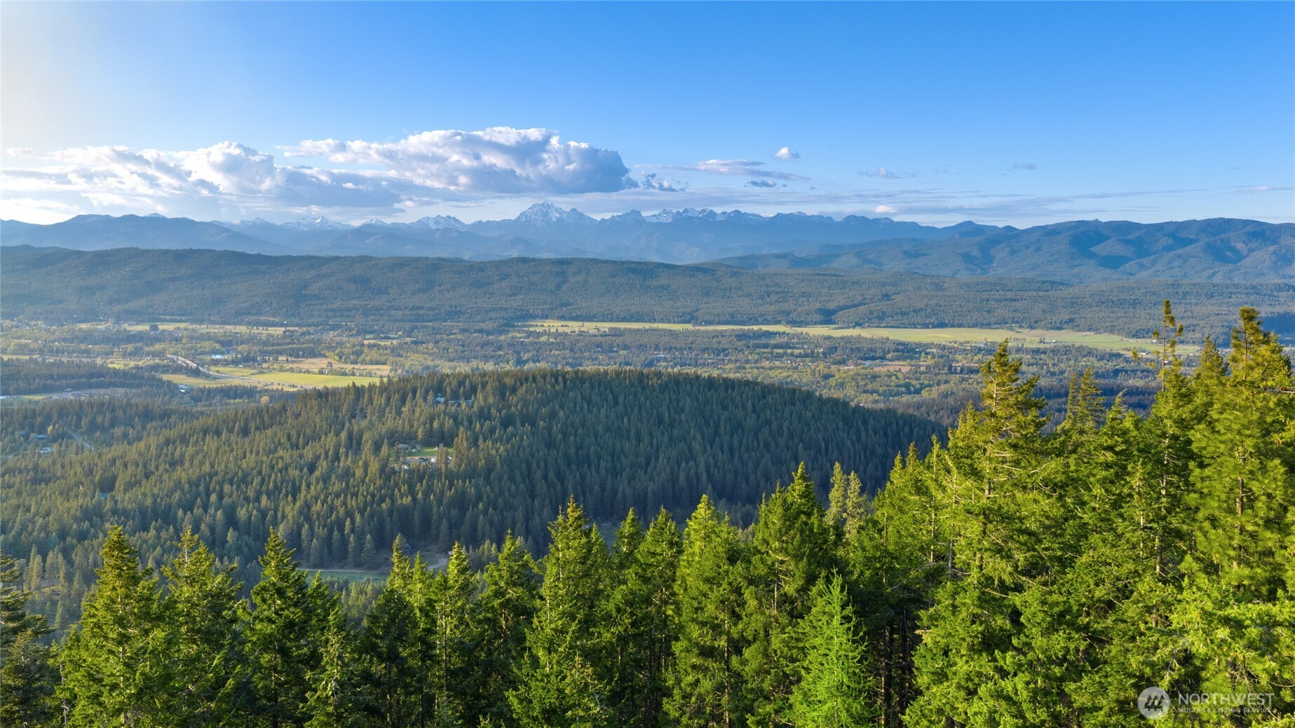 811 Horse Heaven Road Cle Elum, WA 98922 - Photo 36 of 40 a view of lake with mountain