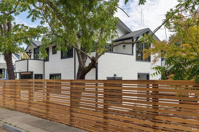 $3,250,000 | 52 Austin Avenue, San Anselmo, CA 94960