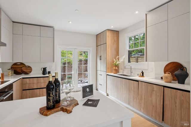 $3,250,000 | 52 Austin Avenue, San Anselmo, CA 94960