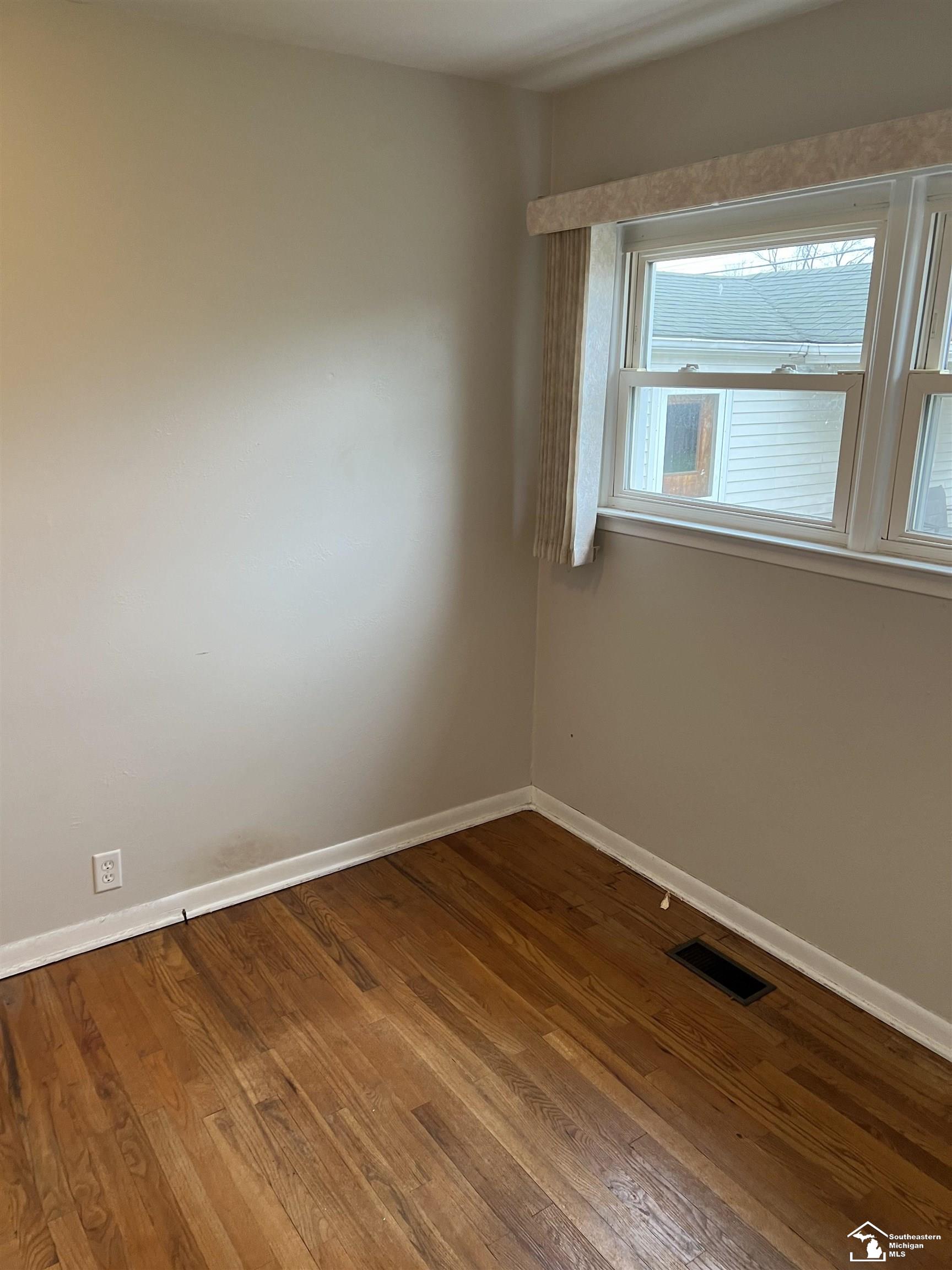 1934 South Custer Road Monroe, MI 48161 - Photo 14 of 31