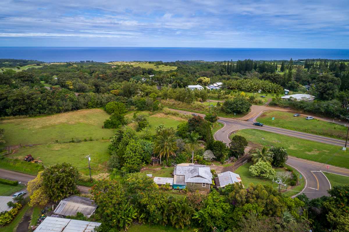 2229 Haiku Road Haiku, HI 96708 - Photo 26 of 28 a view of a city