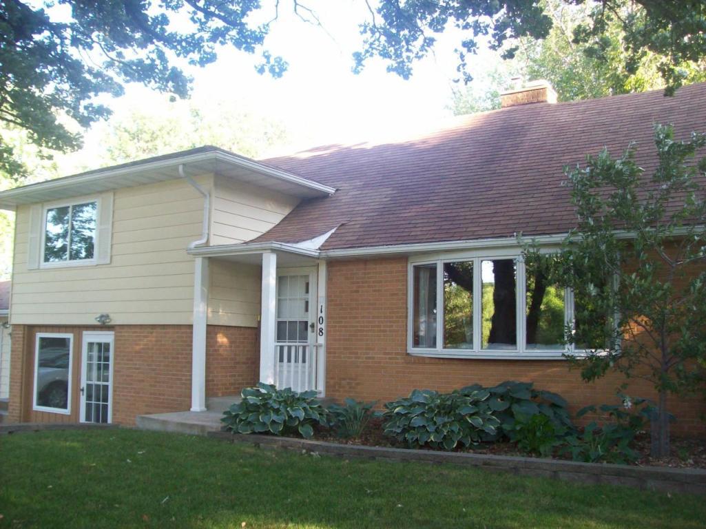 108 25th Street Southwest Rochester, MN 55902 - Photo 1 of 1